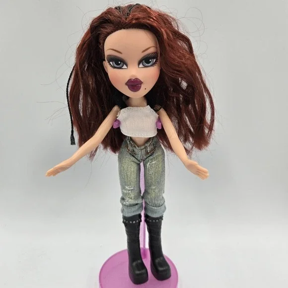 Bratz Treasures Roxxi Pirate Doll Original Pants & Boots MGA 2005 Y2K EUC - Picture 2 of 9